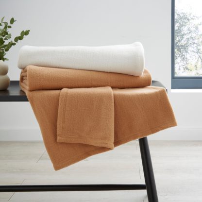 8587c9fb0ec261630f21270a601f4674ffc753153c4456c71cfd1901f28147c6.jpg An Image of Polar Fleece Throw Pack of 2 Graphite (Grey)