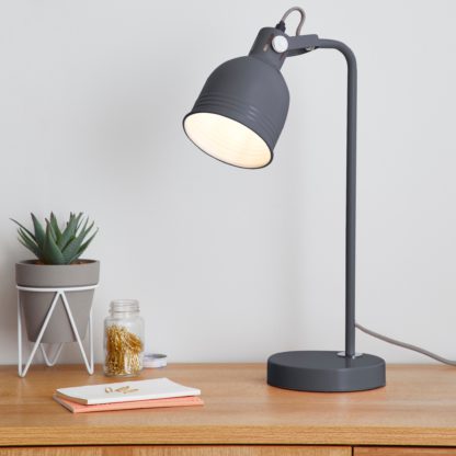 An Image of Issac Desk Lamp Blush