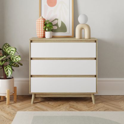 An Image of Freja 3 Drawer Chest, Light Oak Natural