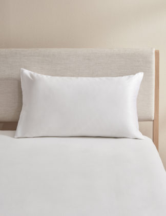 An Image of M&S Pure Silk King Size Oxford Pillowcase