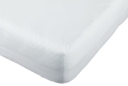 An Image of Habitat Pure Cotton 200TC Cream Deep Fitted Sheet -Superking