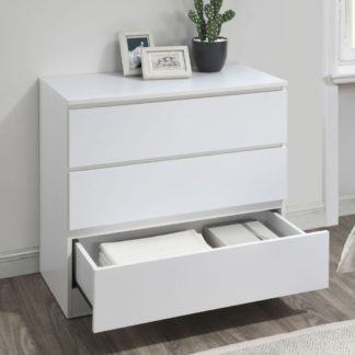 An Image of Oslo - 3 Drawer Chest of Drawers - White - Wooden
