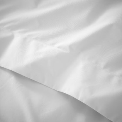 An Image of Hotel T230 Crisp Cotton Percale Flat Sheet White