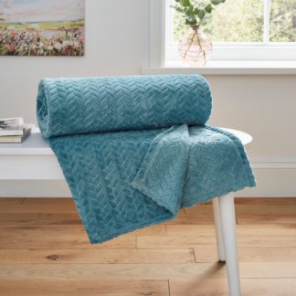 An Image of Amelia Recycled Throw, 200cm x 200cm Teal (Green)