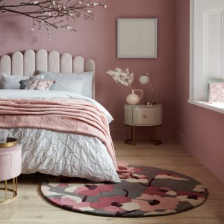 An Image of Blossom Floral Circle Rug Pink