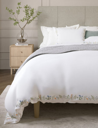 An Image of M&S Wild Primrose Sateen Embroidered Bedding Set
