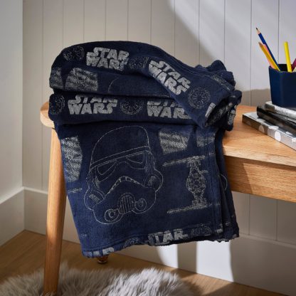 An Image of Star Wars Fleece Throw 130cm x 160cm Navy