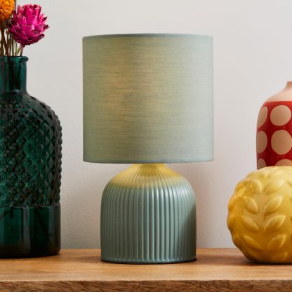 An Image of Hebe Ribbed Ceramic Table Lamp Rhubarb
