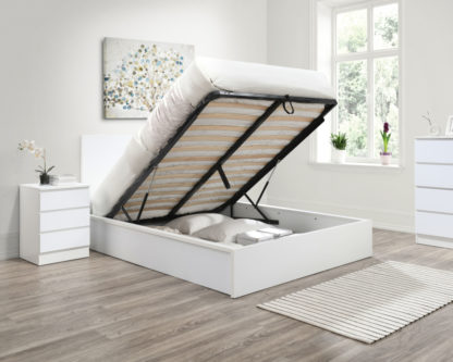 xr:d:DAFO6pQHVi8:656,j:2505754749,t:23041109 An Image of Oslo - King Size - Ottoman Storage Bed - White - Wooden - 5ft