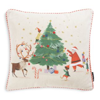 An Image of Habitat Christmas Scene Print Cushion - Muticolour - 43x43cm
