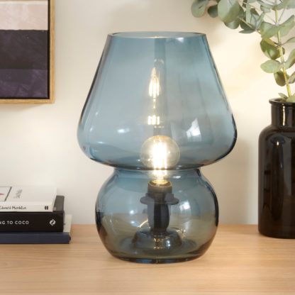 An Image of Evy Glass Table Lamp Green