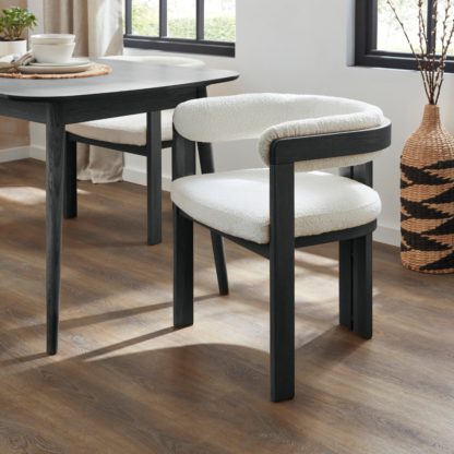 494d0511d1b759be1ef459831f6837a8a5d9d3aa7a5bd89d80ed569d08f60904.jpg An Image of Lovato Dining Chair Natural