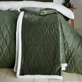 An Image of Catherine Lansfield Cosy Soft Christmas Tree Blanket Throw 180cm x 200cm Green