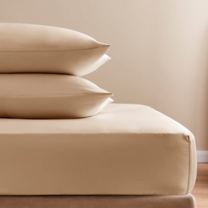 9098bcc351e04649c5a610823f54867ee26c2cc1c77a11a98850f6b9e6e5962c.jpg An Image of Soft & Silky Fitted Sheet Gold