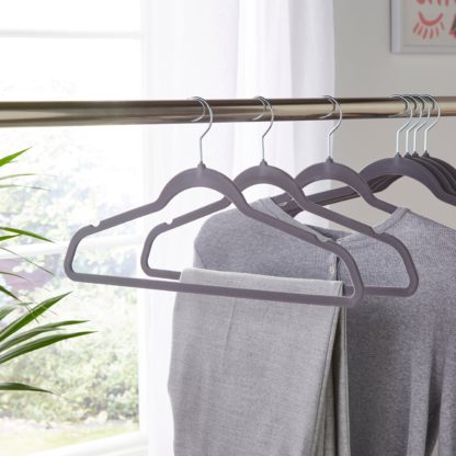 An Image of Pack of 30 Flocked Hangers Natural