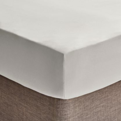 An Image of Super Soft Recycled Polyester Fitted Sheet Ivory