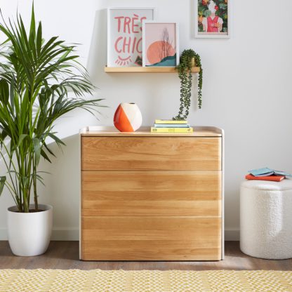 An Image of Reggie 3 Drawer Chest, Oak Effect Oak