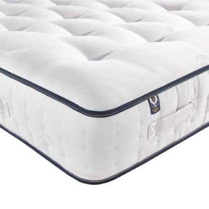 An Image of Silentnight Wool Naturals 1800 Pocket Mattress White