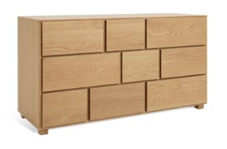 An Image of Habitat 60 Hana Wide 9 Drawer Chest - Oak