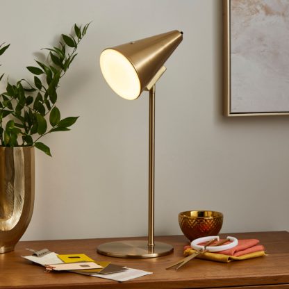 477cf2c3e59bdd970c648adc39eb9ddbe63293faed4c879388db3493b8529655.jpg An Image of Conical Rechargeable Touch Dimmable Table Lamp Gold