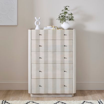 77ccdc33b4deefcc688dbf2a93683d897bb766f9102e9b0e5de875759bde4b29.jpg An Image of Willa 5 Drawer Chest Off-White