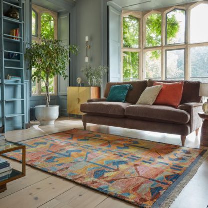 1cbd418ed60c07d271d9371ab8234d9f4ab4e2b61a742af0d64ec92e3d2cfe84.jpg An Image of Jaya Premium Hand-Knotted Abstract Wool Rug