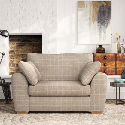 47578d668e77b42715ba446bcf3d1faa39f1f50f407ab49df83e1f0c663197e6.jpg An Image of Madison Snuggle Chair