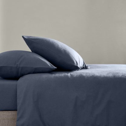 7e16dad6afb07cef7c9b77cfc6f281a80eb509fef5448c4ca6daab58dab51b43.jpg An Image of Simply Brushed Cotton Fitted Bed Sheets
