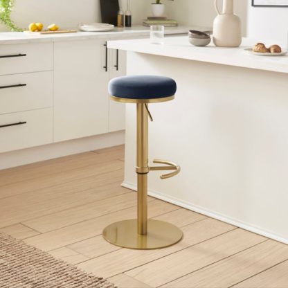 96a4ee3b4233c11ed61d5a85e9f400dee24888d1c8050d4f624ddbd6d5385562.jpg An Image of Jesper Adjustable Height Bar Stool, Velvet