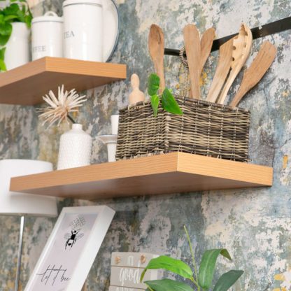a1e3a6692fb6473654826b1dc350958f38799f8fdd2ec40baacd42f2ab2f4e6e.jpg An Image of Harbour Housewares Medium Floating Shelf