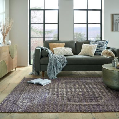 a464915bea3e57a5d28163562f9d4dd986bd9050c4b9957c24773e699a771910.jpg An Image of Rana Traditional Jute Rug
