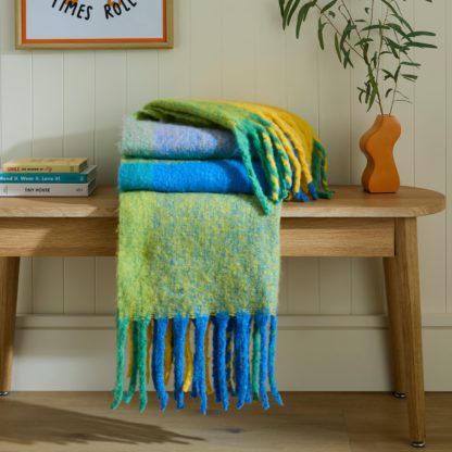 b7a93cc720f11fd6175696cc20c22714a22643e31ad9ee66dae5ef42ed0a6674.jpg An Image of Elements Check Mohair Throw 130cm x 180cm Green
