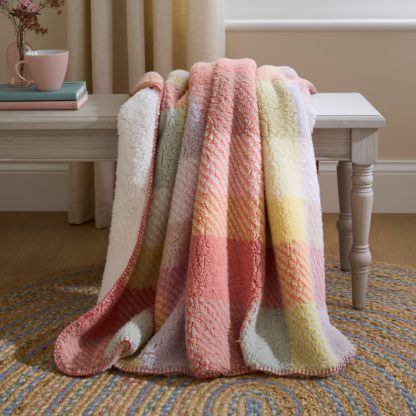 d8dffc1e9ba9314eeea53da1bea57b188ac6f817b6541e861924b9f893c4b410.jpg An Image of Sherpa Cosy Grid Throw with Contrast Stitch 130cm x 180cm Multicoloured