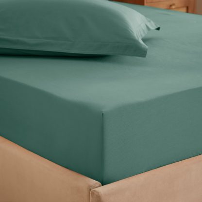 ed2595ab8b79b8f6f395f70b4f63e83693e1495b3958b80024058244fcd2b9c6.jpg An Image of Soft Washed Recycled Cotton Fitted Sheet Rhubarb