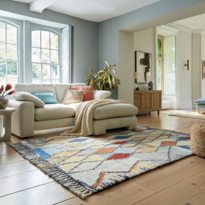 fc4a6b832aad05dc982726760801da67e1f303b65b1f57af4a1d212abfd9701c.jpg An Image of Navi Premium Hand-Knotted Shaggy Wool Rug